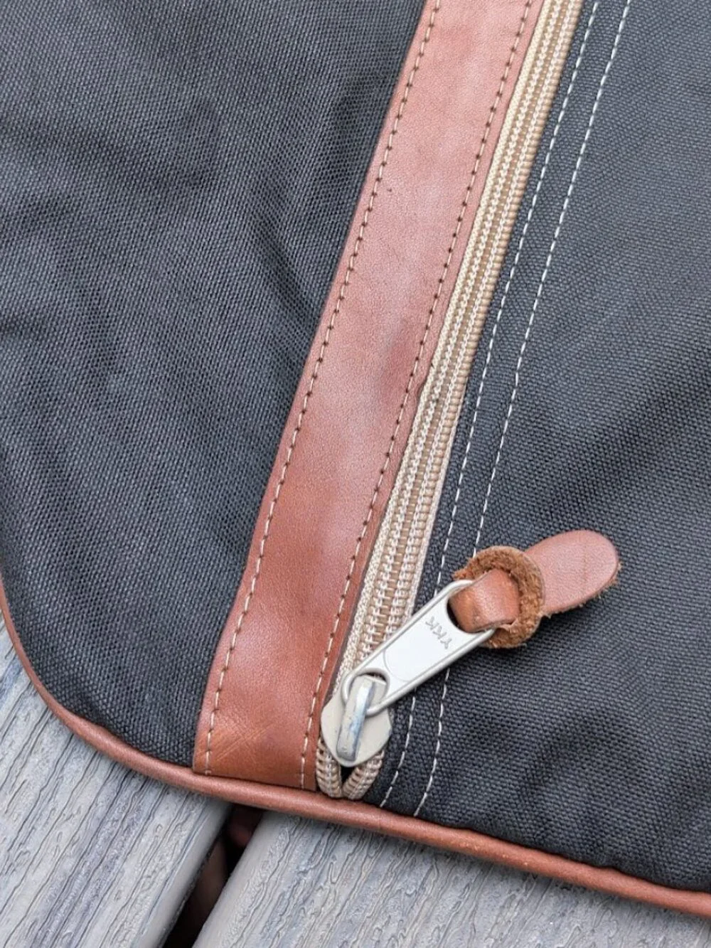 Vtg Better Homes & Gardens Waxed Canvas & Leather Garment Bag Travel Suit Carrie
